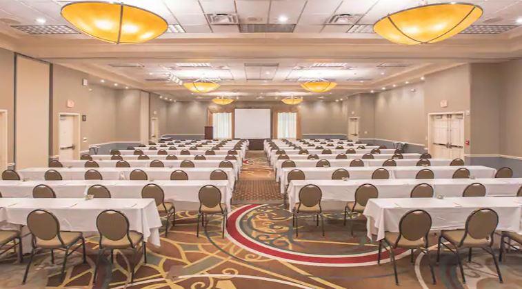 Hilton Garden Inn Des Moines/Urbandale Экстерьер фото
